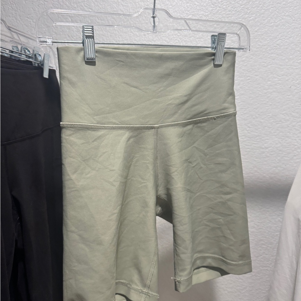 Aritzia biker shorts